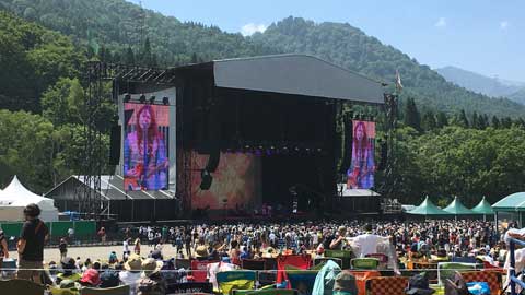 フジロック2018・初日。GLIM SPANKY